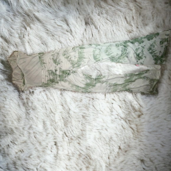 Shein One piece Size M-L - Picture 2 of 5